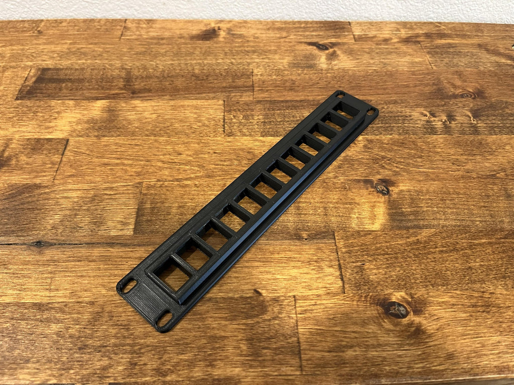 10-Inch Rack: 12 keystone patch panel